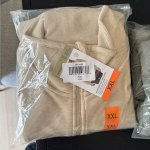 NWT Mondetta Ladies' Fleece Full-Zip Jacket Tan